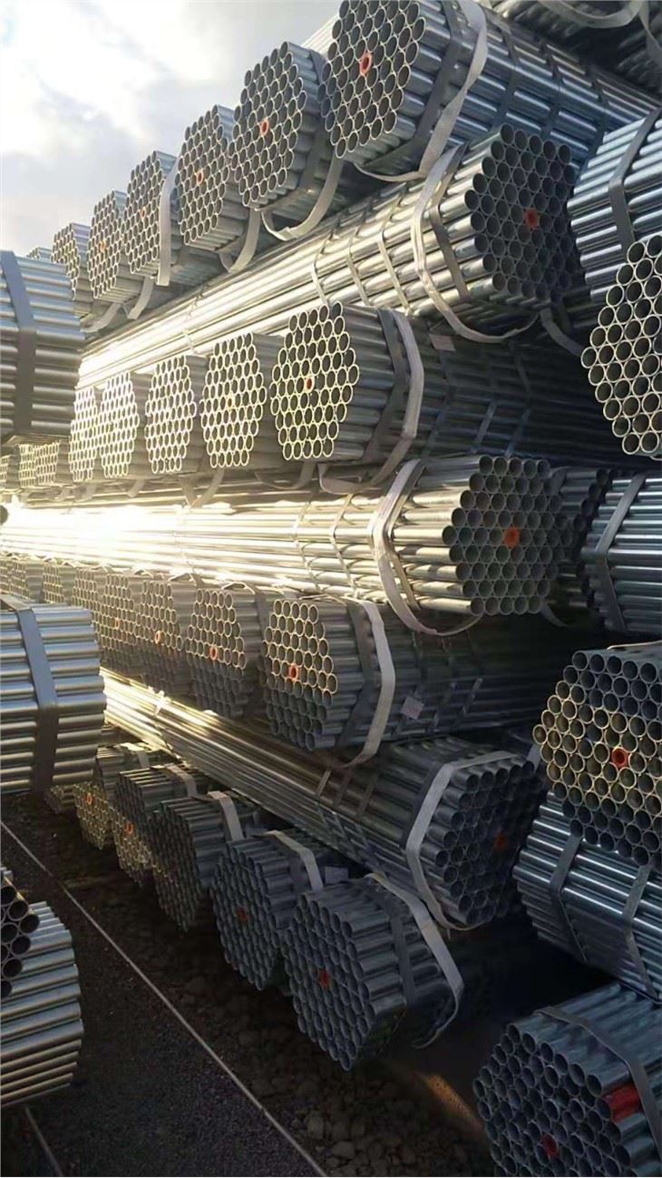 ERW Steel Pipes With ASTM A53 API 5L Gr B Material